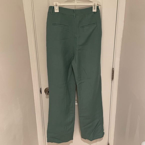 Danielle Guizio tailored set - Picture 5 of 9